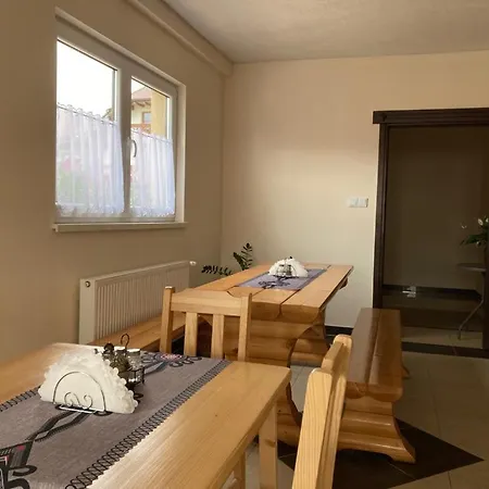 Dwa Zamki Rum i privatbostad Czorsztyn